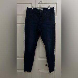 Signature by Levi Strauss High Rise Super Skinny Jeans